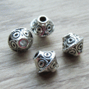 Bicone bewerkt metalen kraal