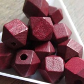 Hexagon houten kraal bordeaux