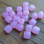 Vierkant kraaltje acryl roze