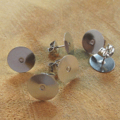 Stainless steel oorstekers