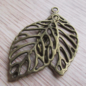 Bedel brons blaadje vintage look