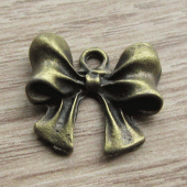 Bedeltje brons strikje