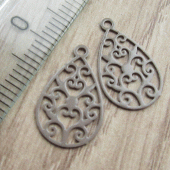 Hangertje taupe druppel