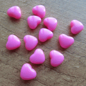 Hartje roze kraal kunststof