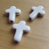 Turquoise kraal kruisje