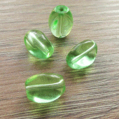 transparante-glaskraal-groen-ovaal