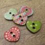 Houten knoop hartje vintage 